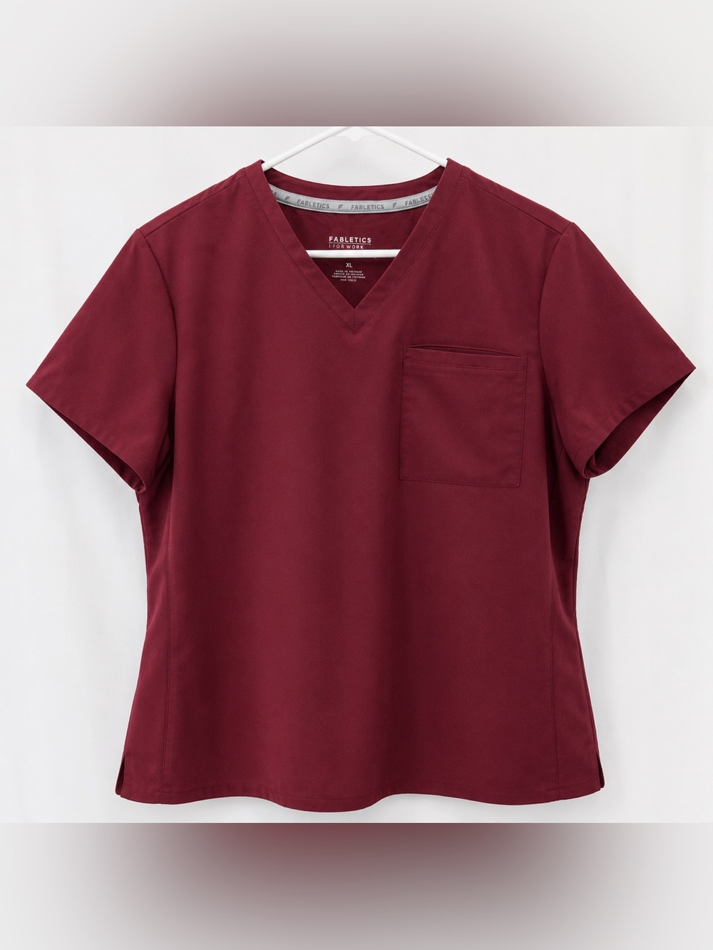 Fabletics Wine Vital 1-Pocket Scrub Top Size XL